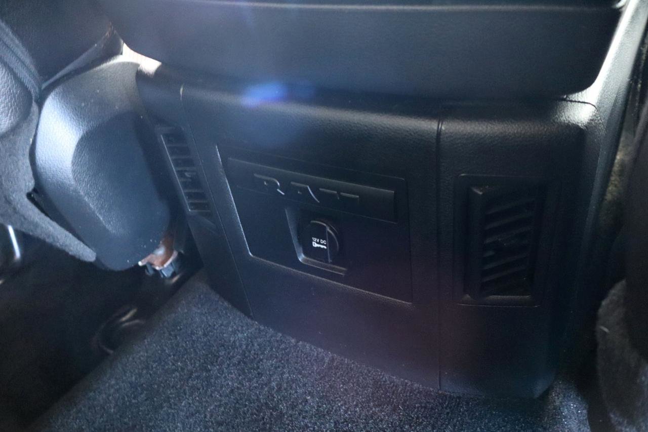 Used 2015 RAM 1500 Sport w/ Ignition Orange Sport Package image 38