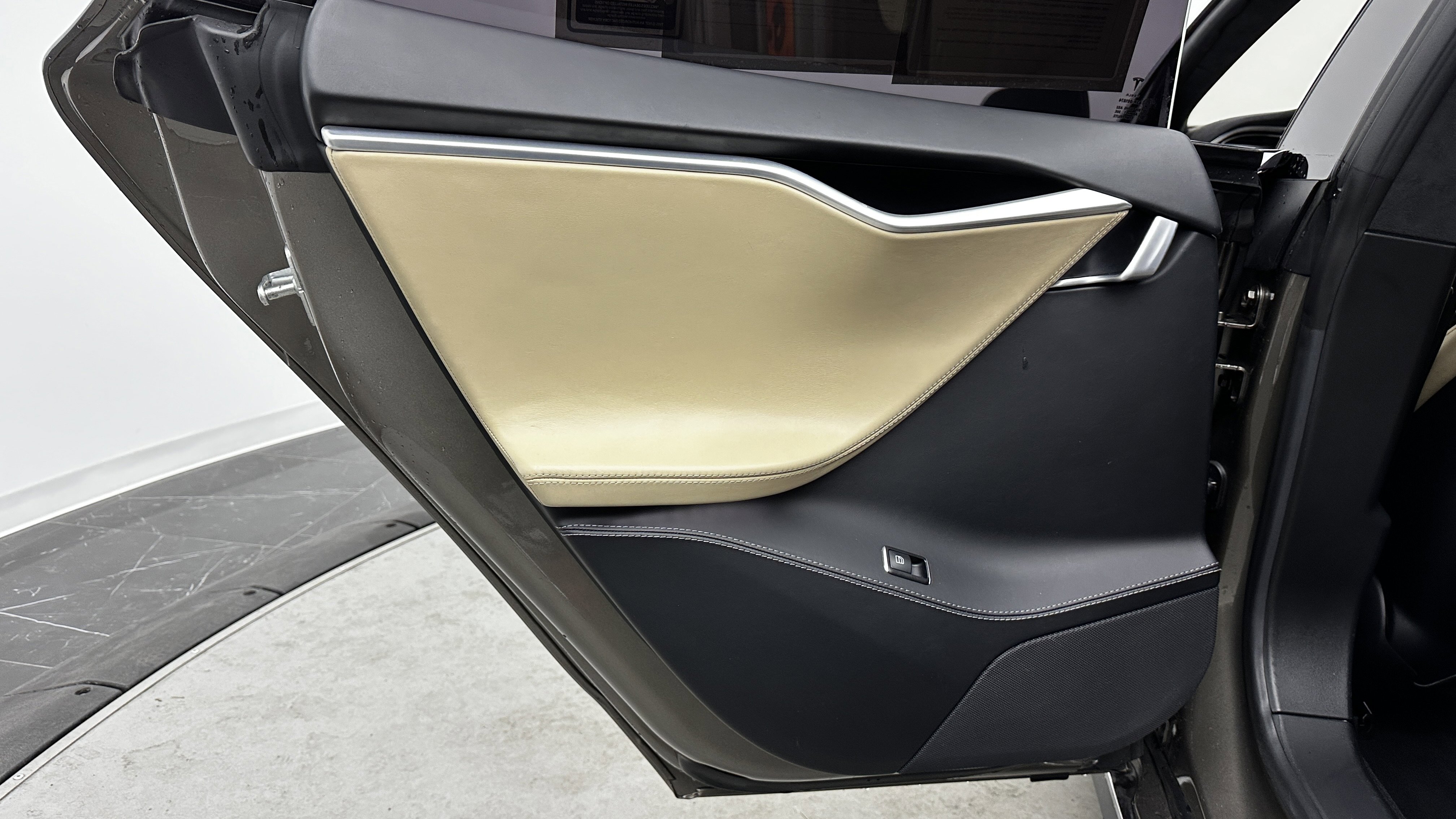 Used 2016 Tesla Model S 75D image 22