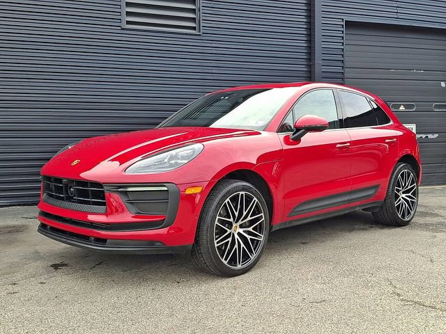 Certified 2023 Porsche Macan Turbo image 1