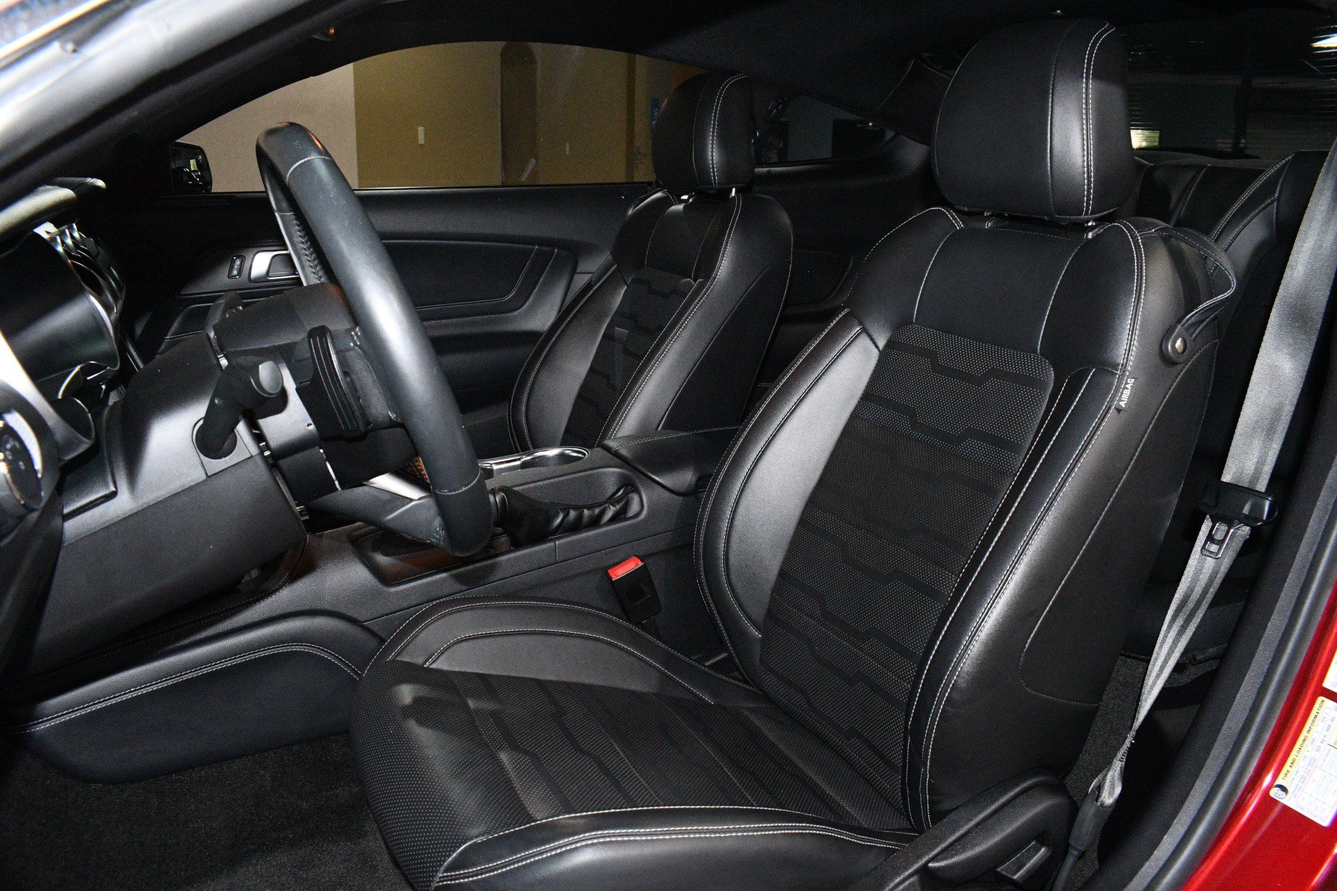 Used 2018 Ford Mustang Premium w/ Equipment Group 201A RWD image 7