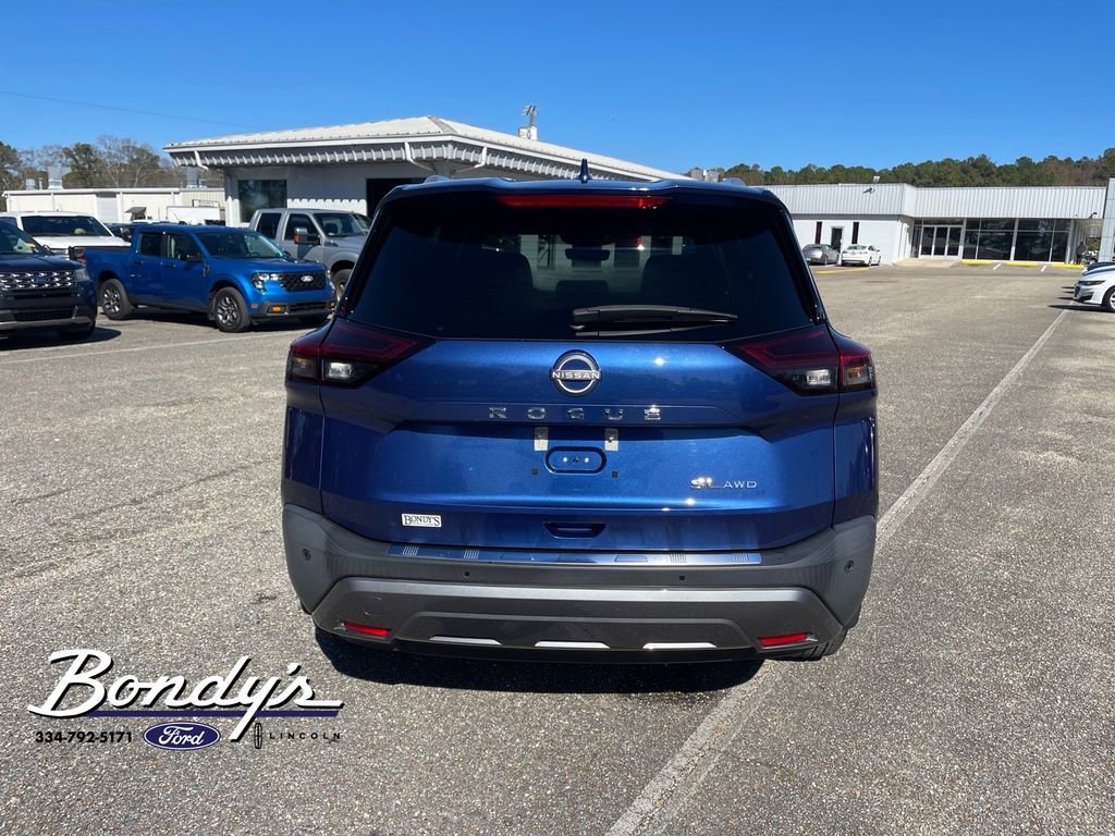 Used 2023 Nissan Rogue SL w/ SL Premium Package image 13