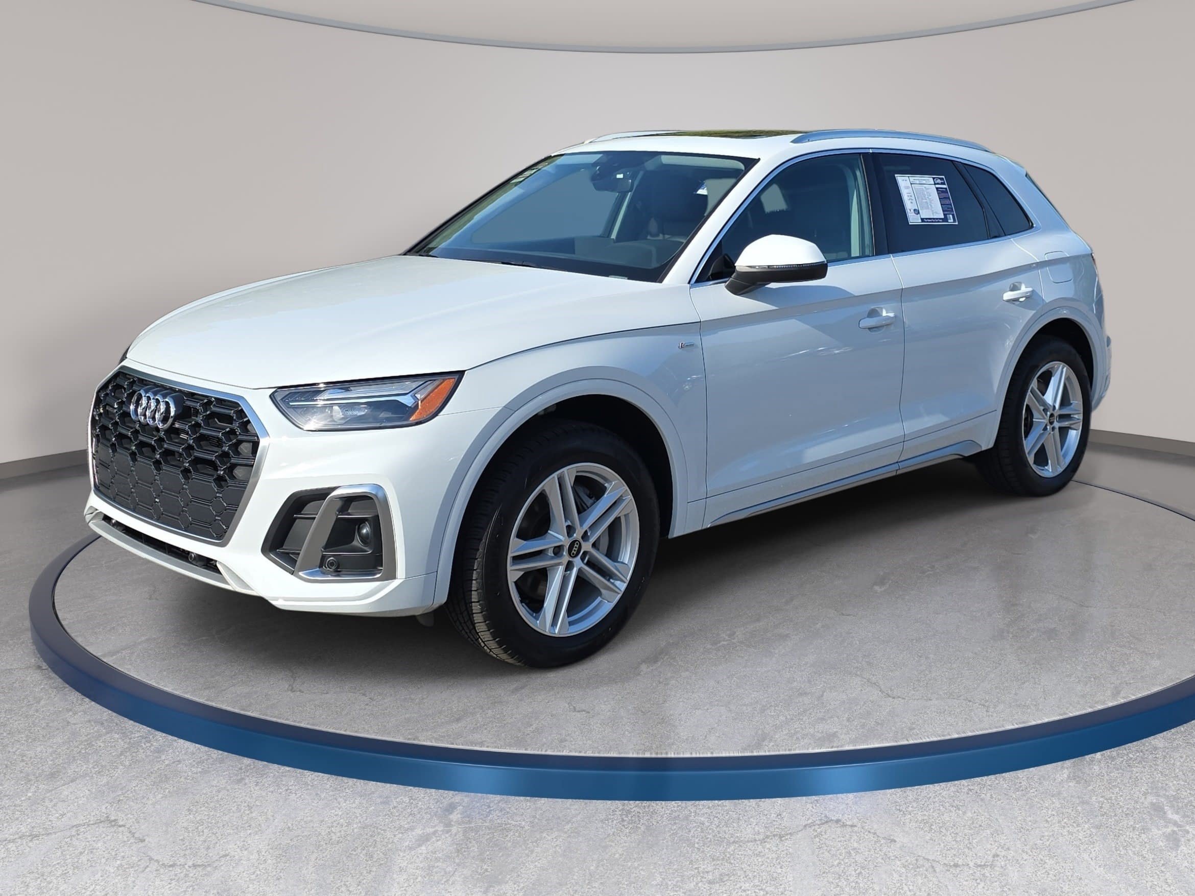 Used 2025 Audi Q5 e Premium image 1