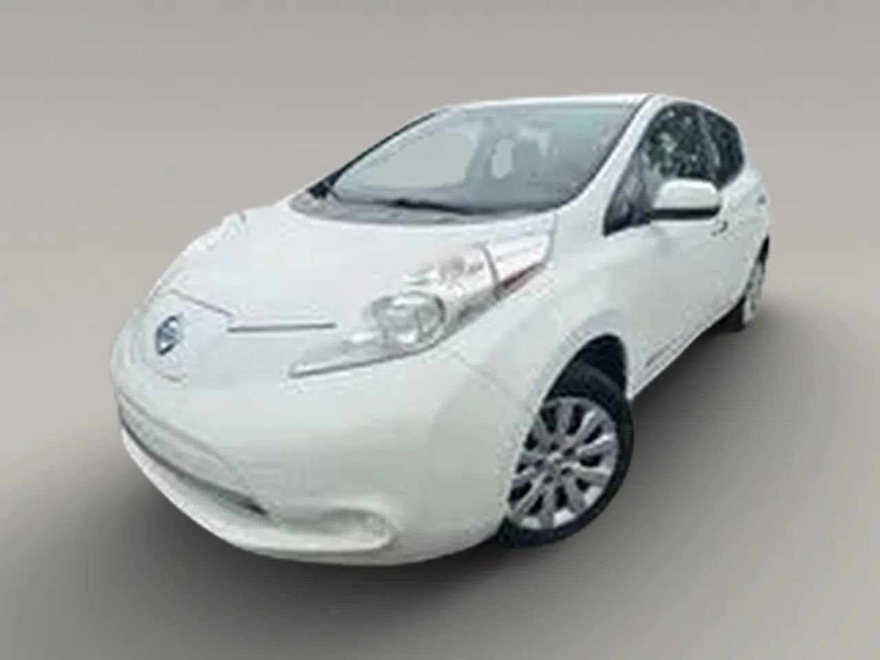 Used 2015 Nissan Leaf S w/ Charge Package FWD image 1