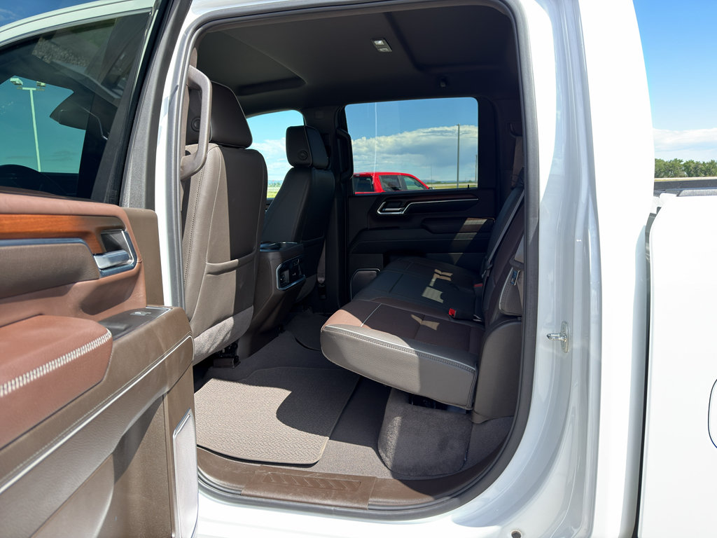 Used 2024 GMC Sierra 2500 Denali AWD/4WD image 19