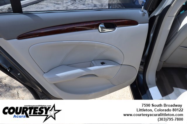 Used 2010 Buick Lucerne CXL FWD image 27