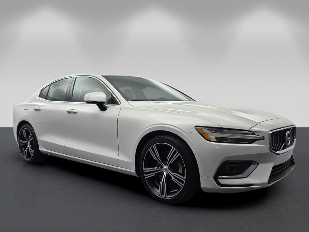 Used 2021 Volvo S60 T5 Inscription w/ Advanced Package image 1