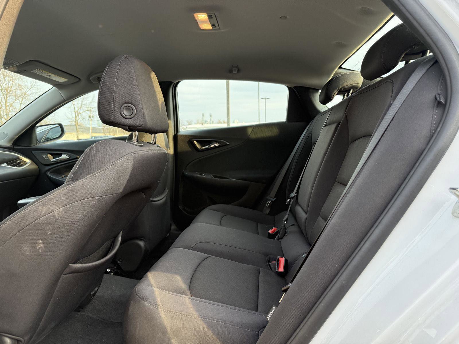 Used 2022 Chevrolet Malibu LT image 10