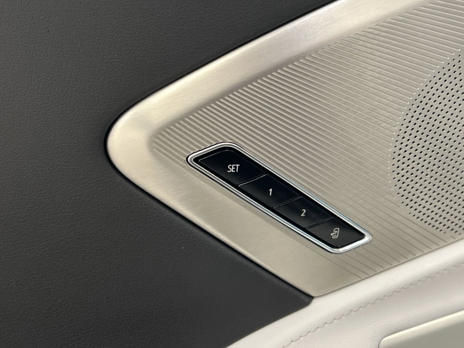 Used 2025 Chevrolet Corvette Stingray w/ Battery Protection Package image 25