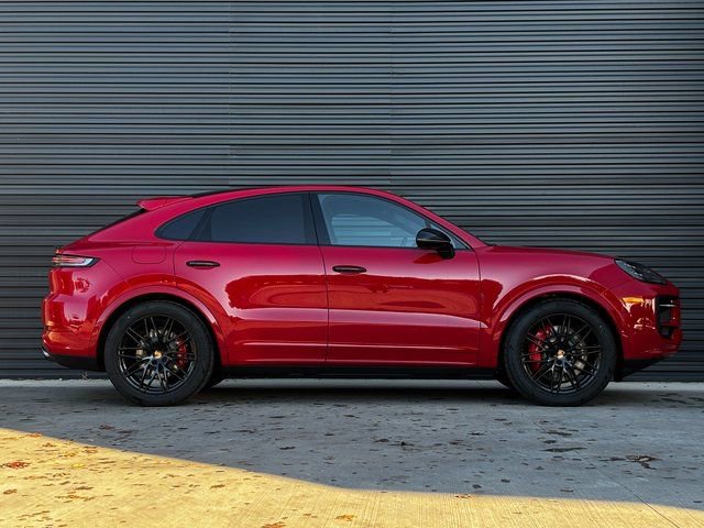 New 2026 Porsche Cayenne S image 8