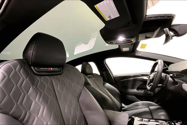 Certified 2025 Audi S6 e-tron Premium w/ Convenience Package AWD/4WD image 10