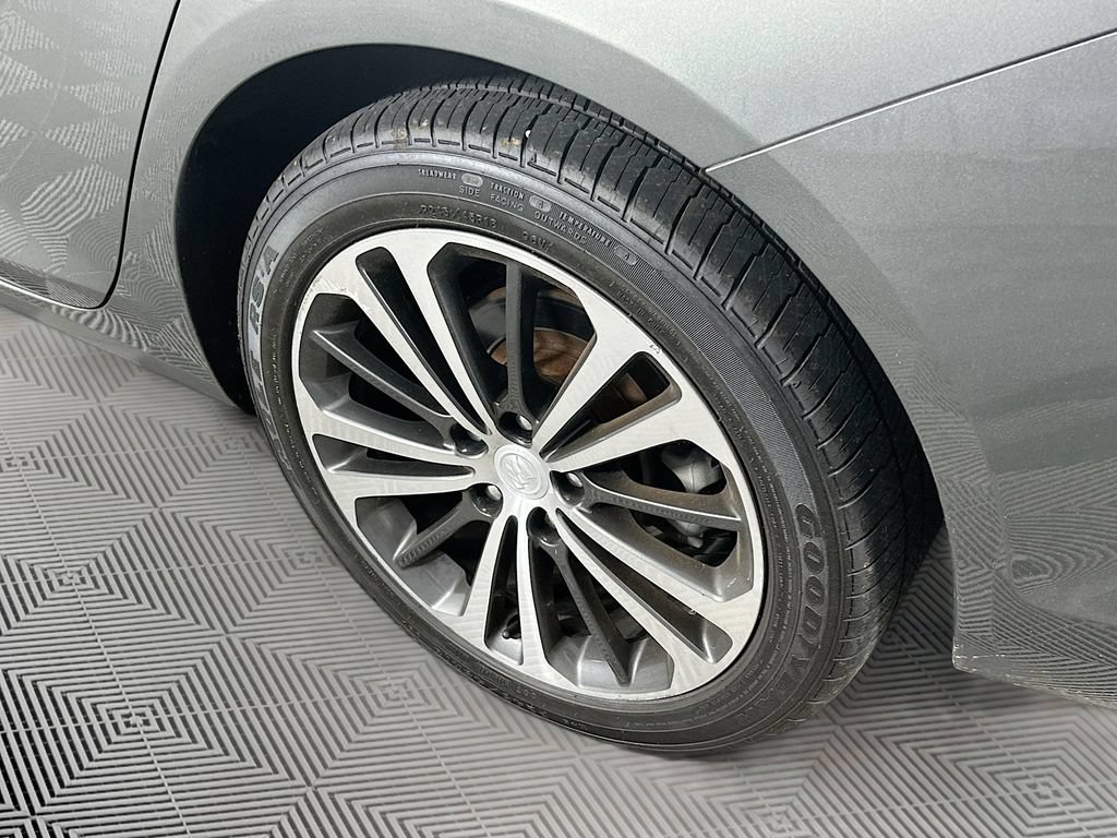 Used 2019 Buick Regal Essence w/ Driver Confidence Package I AWD/4WD image 37