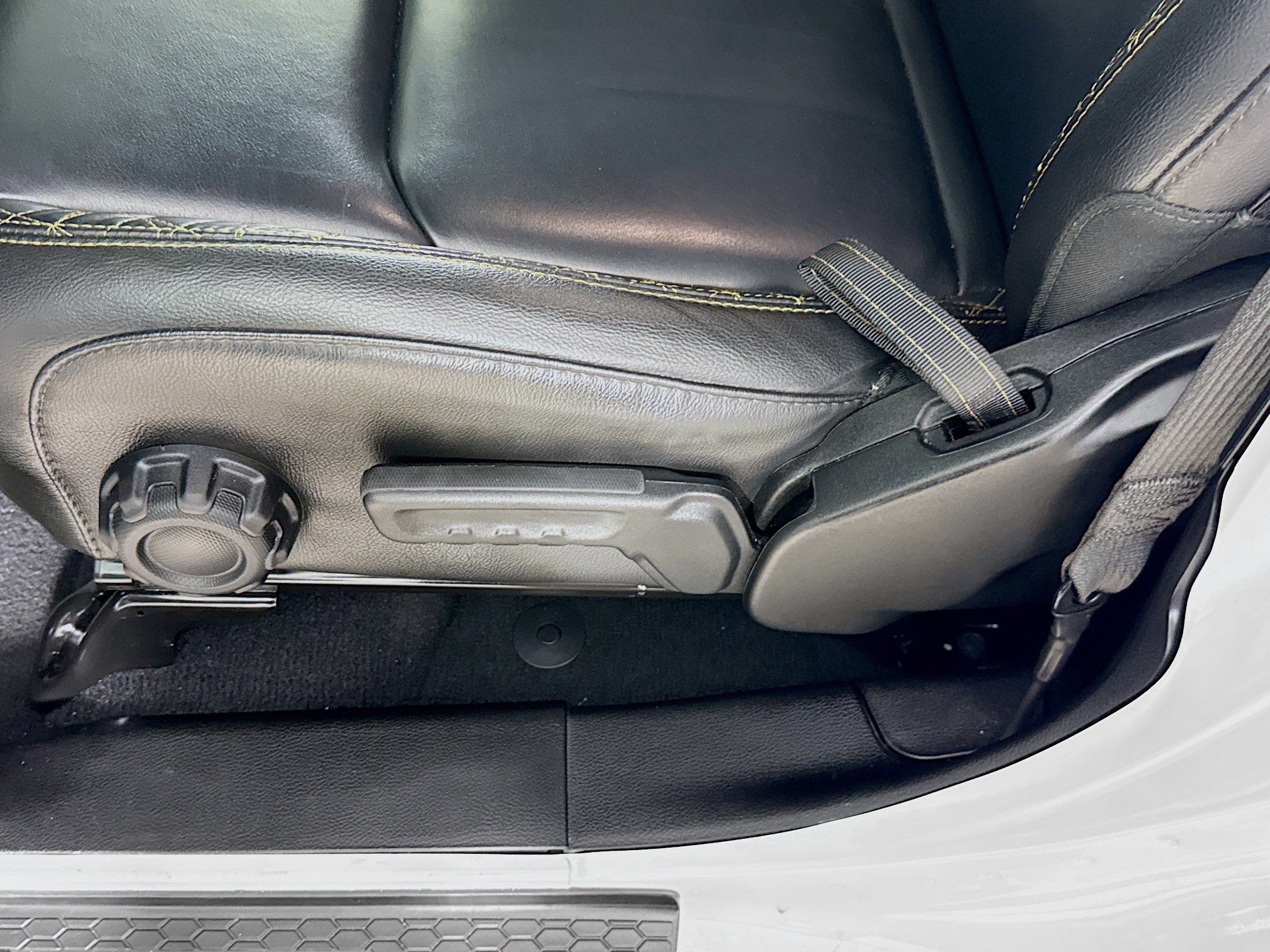 Used 2022 Jeep Wrangler Unlimited Sahara image 24