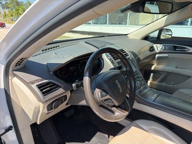 Used 2019 Lincoln MKZ Reserve w/ Luxury Package AWD/4WD image 12
