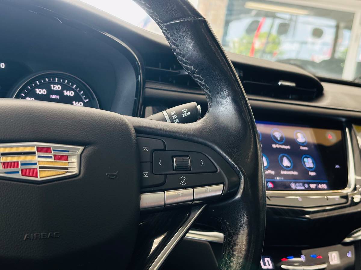 Used 2021 Cadillac XT6 Premium Luxury AWD/4WD image 52
