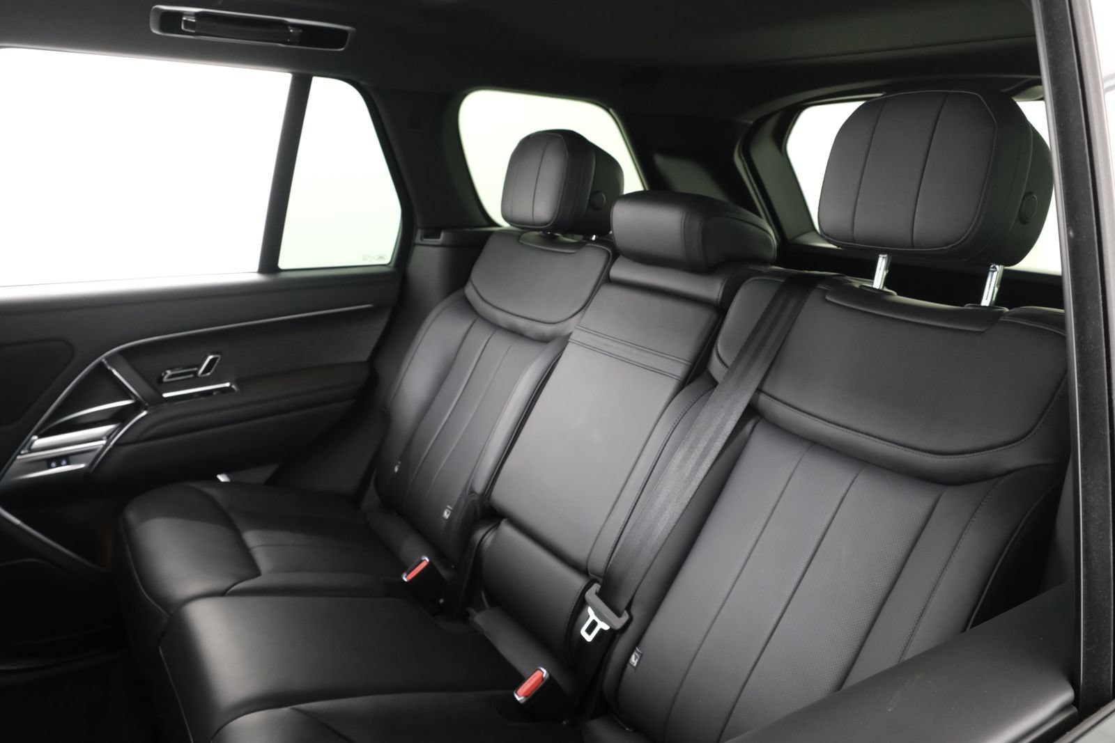 Used 2024 Land Rover Range Rover SE AWD/4WD image 34
