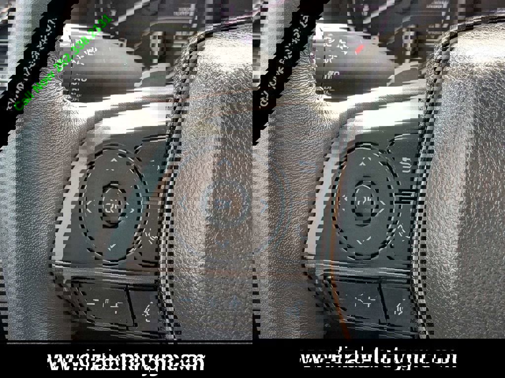 Used 2024 Toyota Camry SE image 23