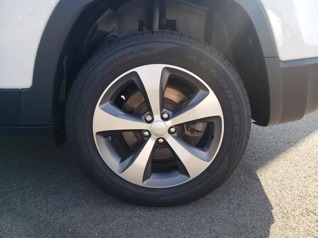 Used 2020 Jeep Cherokee Limited AWD/4WD image 27
