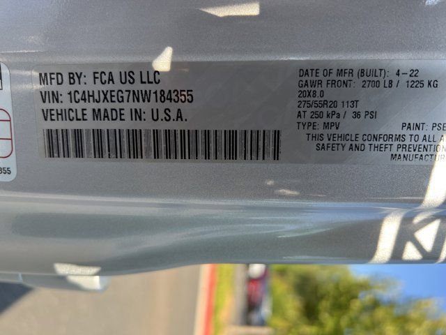 Used 2022 Jeep Wrangler Unlimited Sahara image 38