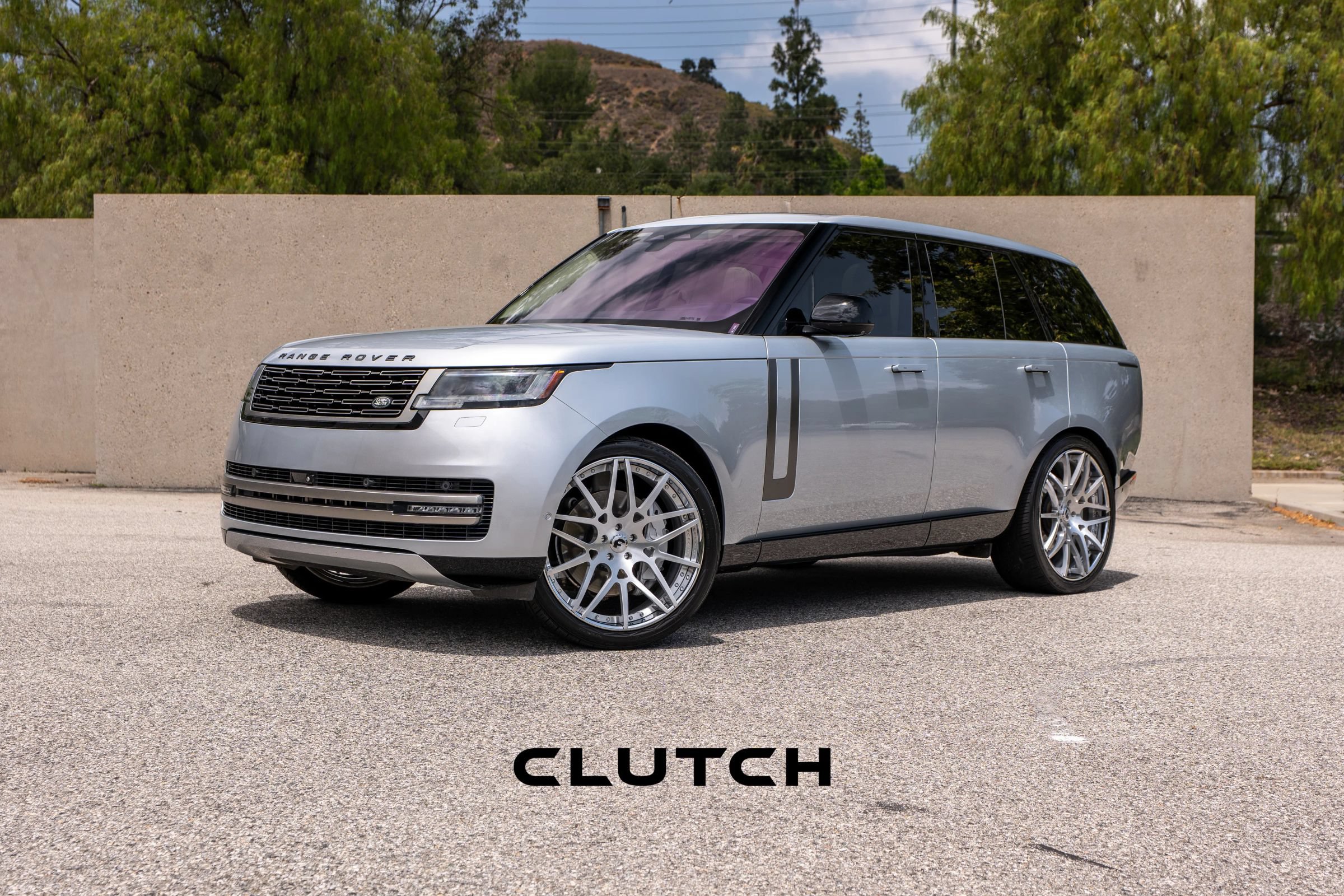 Used 2023 Land Rover Range Rover SE AWD/4WD image 1