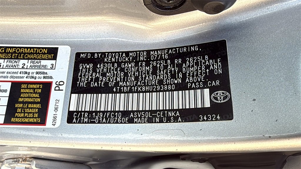 Used 2017 Toyota Camry LE image 28