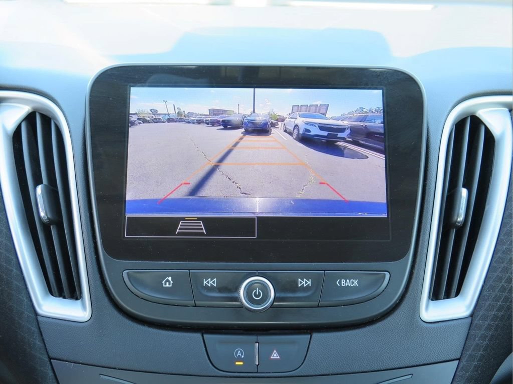 Used 2025 Chevrolet Malibu LT FWD image 18