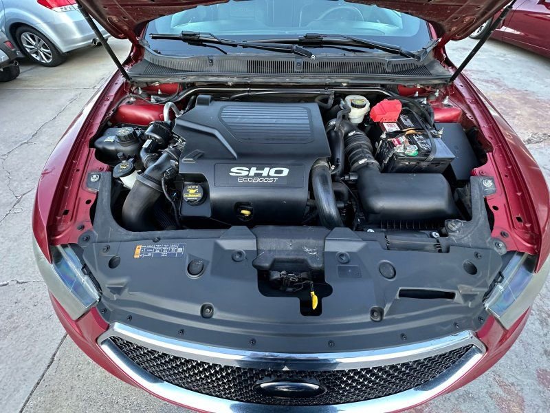 Used 2013 Ford Taurus SHO image 22