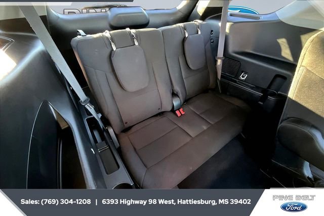 Used 2023 Ford Explorer XLT image 21