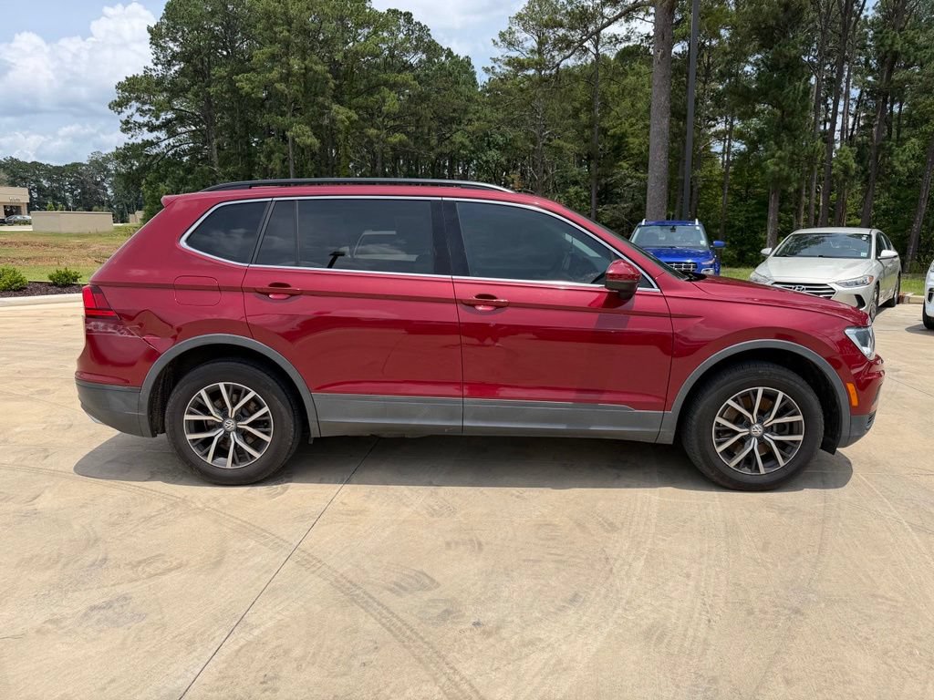 Used 2019 Volkswagen Tiguan SE FWD image 3