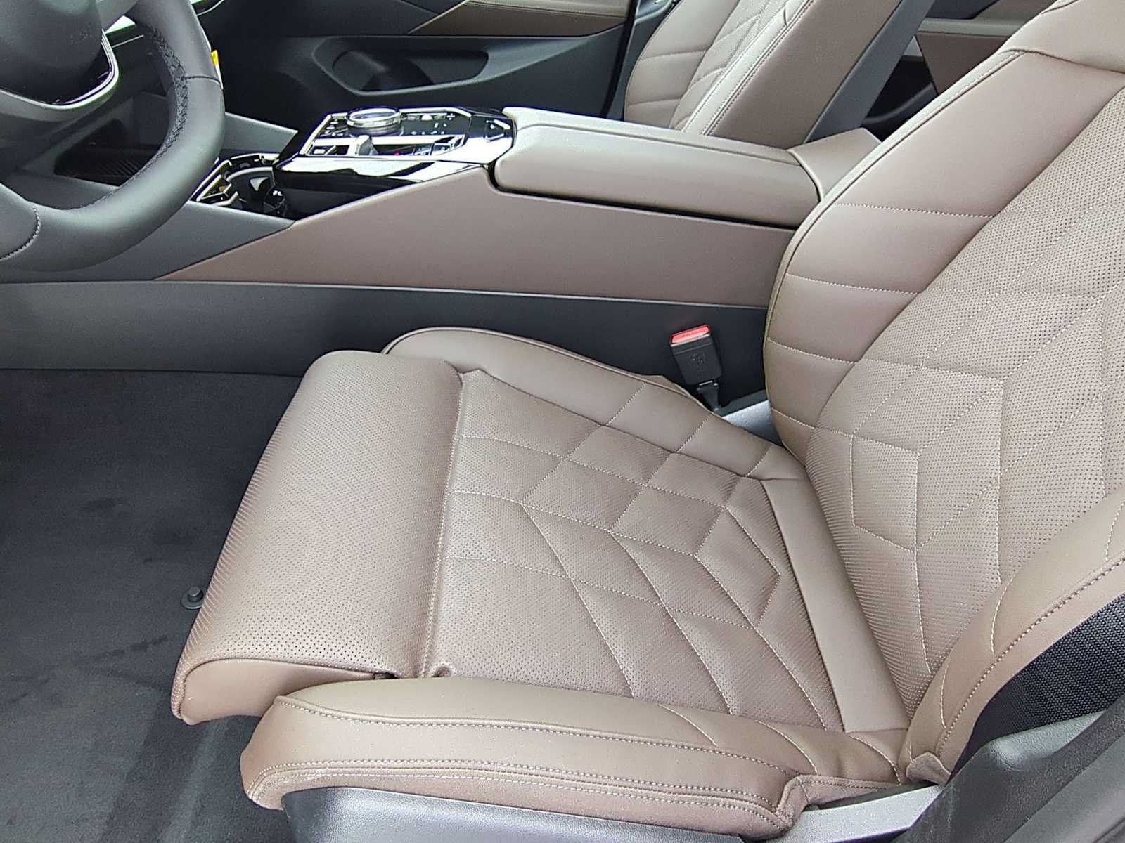 New 2026 BMW 530i xDrive AWD/4WD image 16