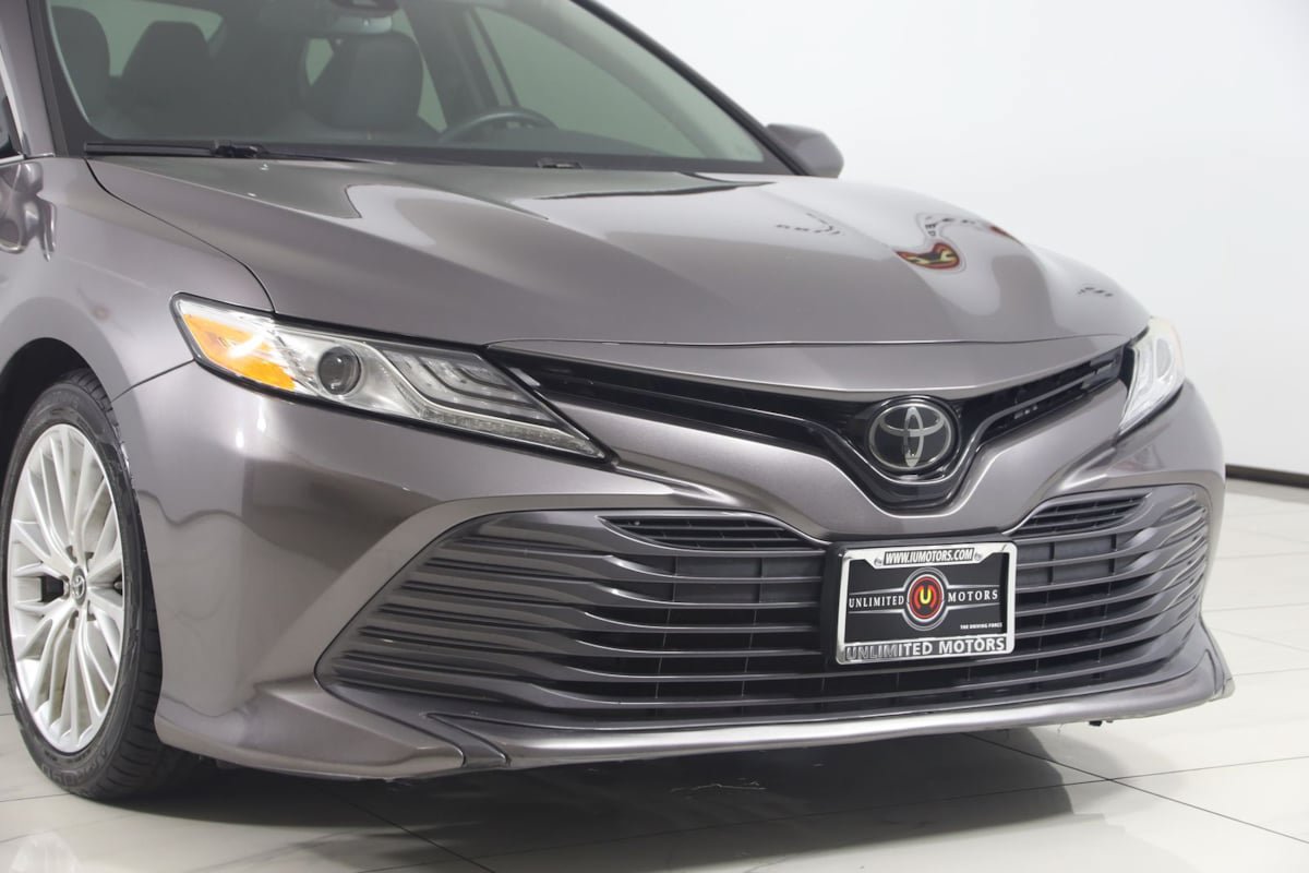 Used 2019 Toyota Camry XLE FWD image 37
