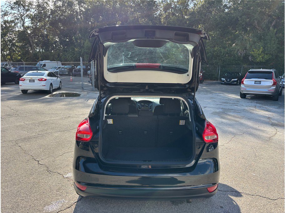 Used 2017 Ford Focus SE image 33