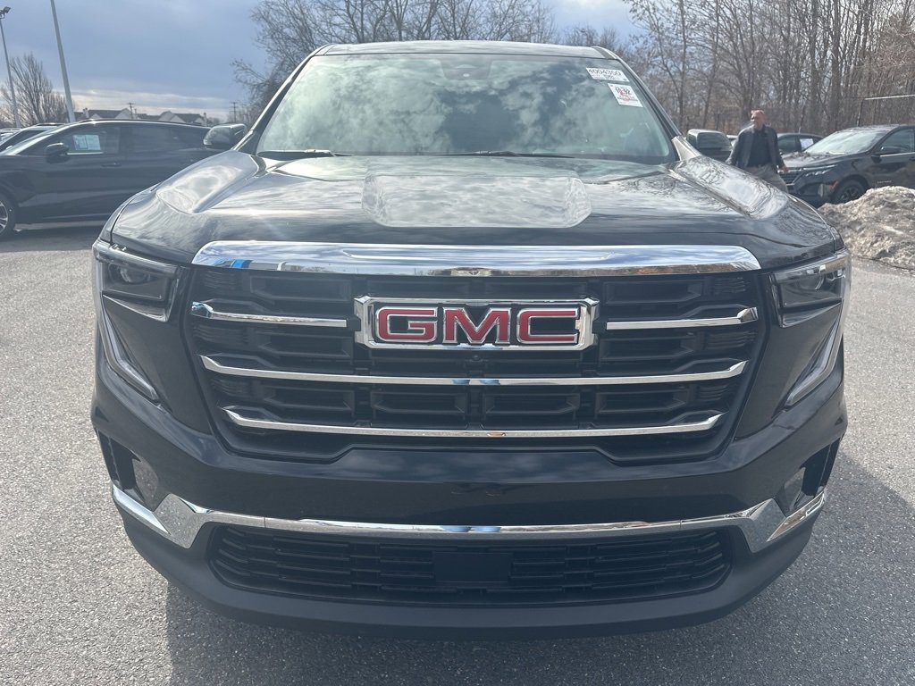 Used 2025 GMC Acadia Elevation image 2