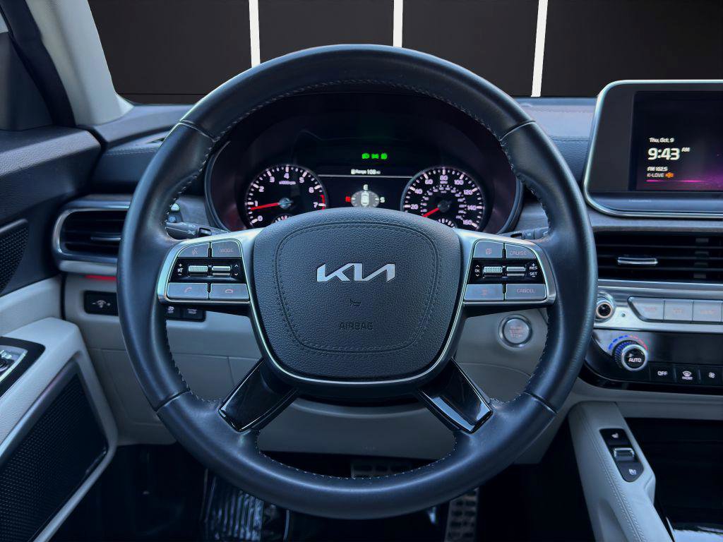 Used 2022 Kia Telluride SX w/ Towing Package image 16