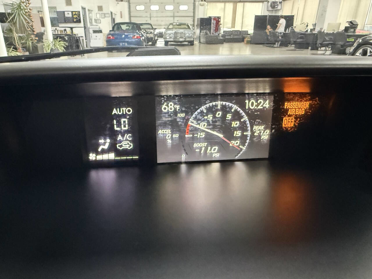 Used 2017 Subaru WRX AWD/4WD image 27