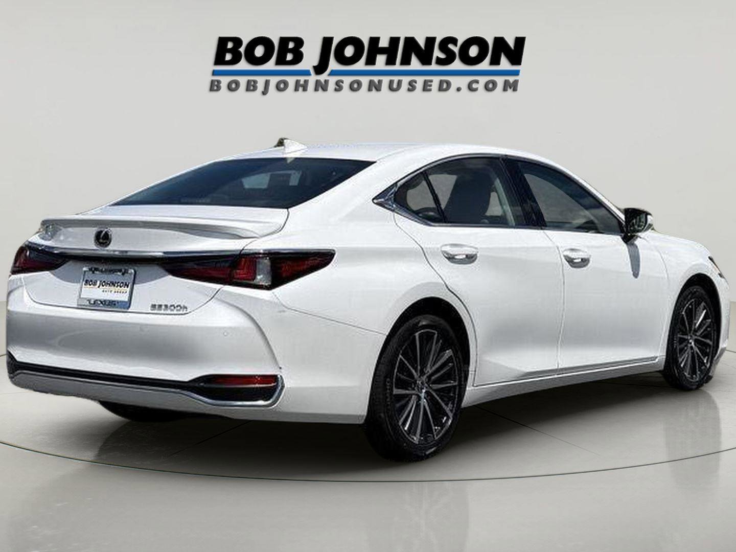 Certified 2024 Lexus ES 300h w/ Premium Package FWD image 2
