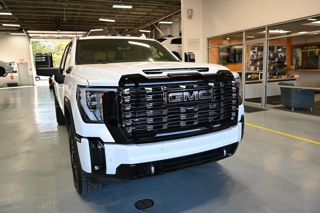 New 2026 GMC Sierra 2500 Denali Ultimate image 3