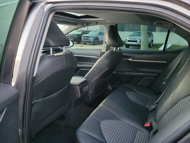 Used 2024 Toyota Camry SE w/ Cold Weather Package FWD image 7