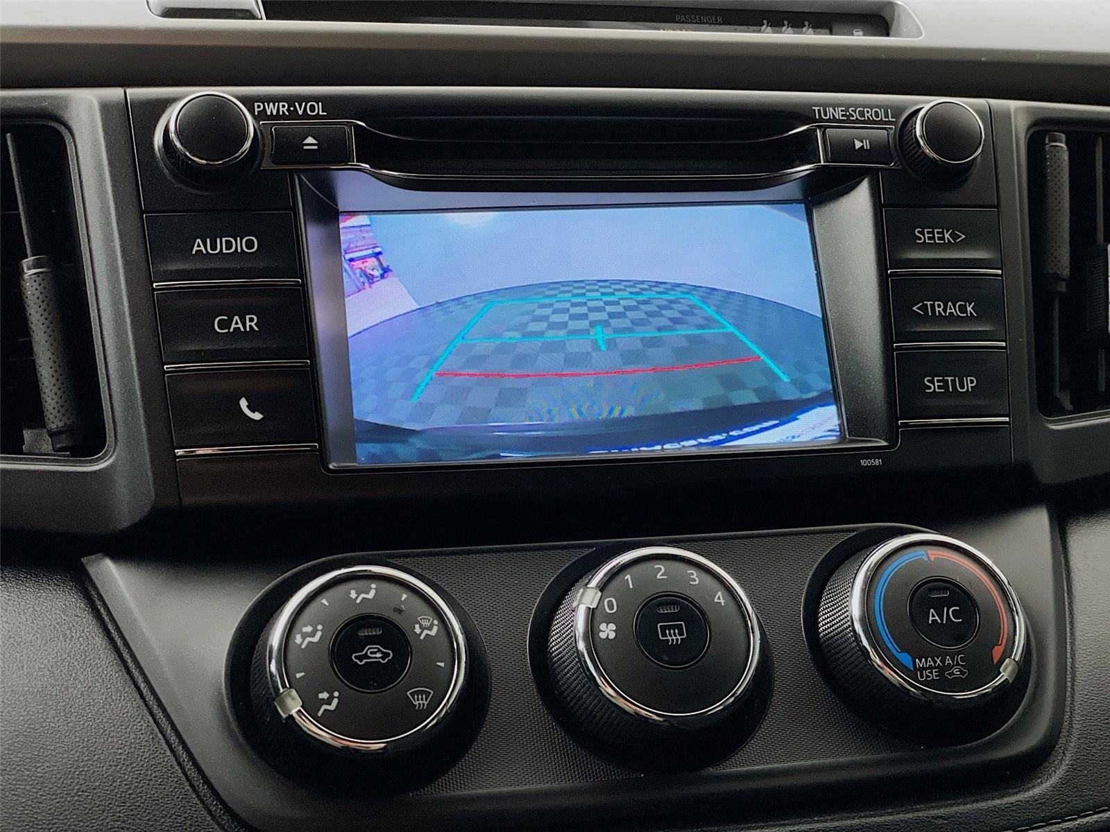 Used 2017 Toyota RAV4 LE image 17