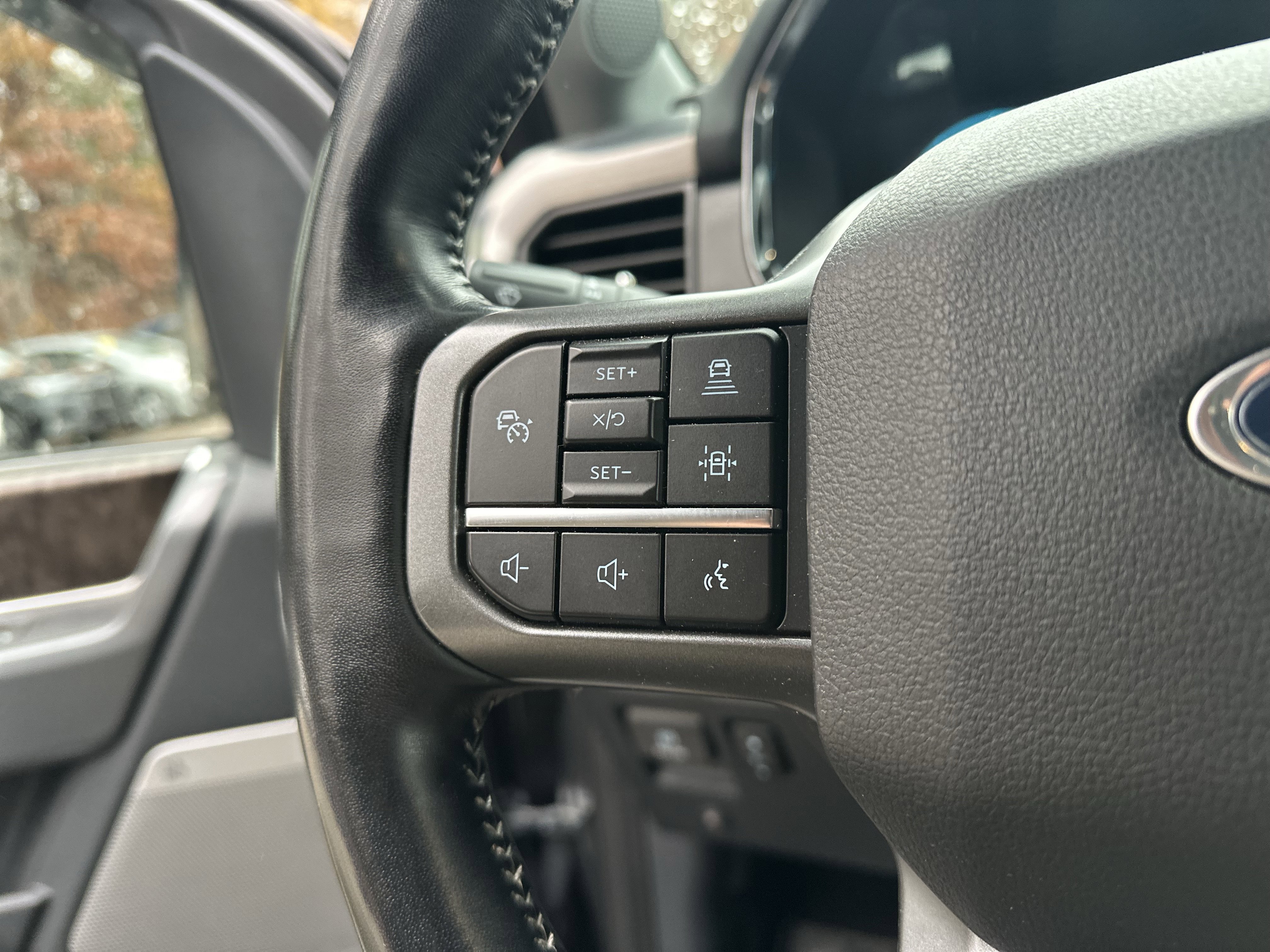 Used 2021 Ford F150 Lariat w/ Equipment Group 502A High image 19