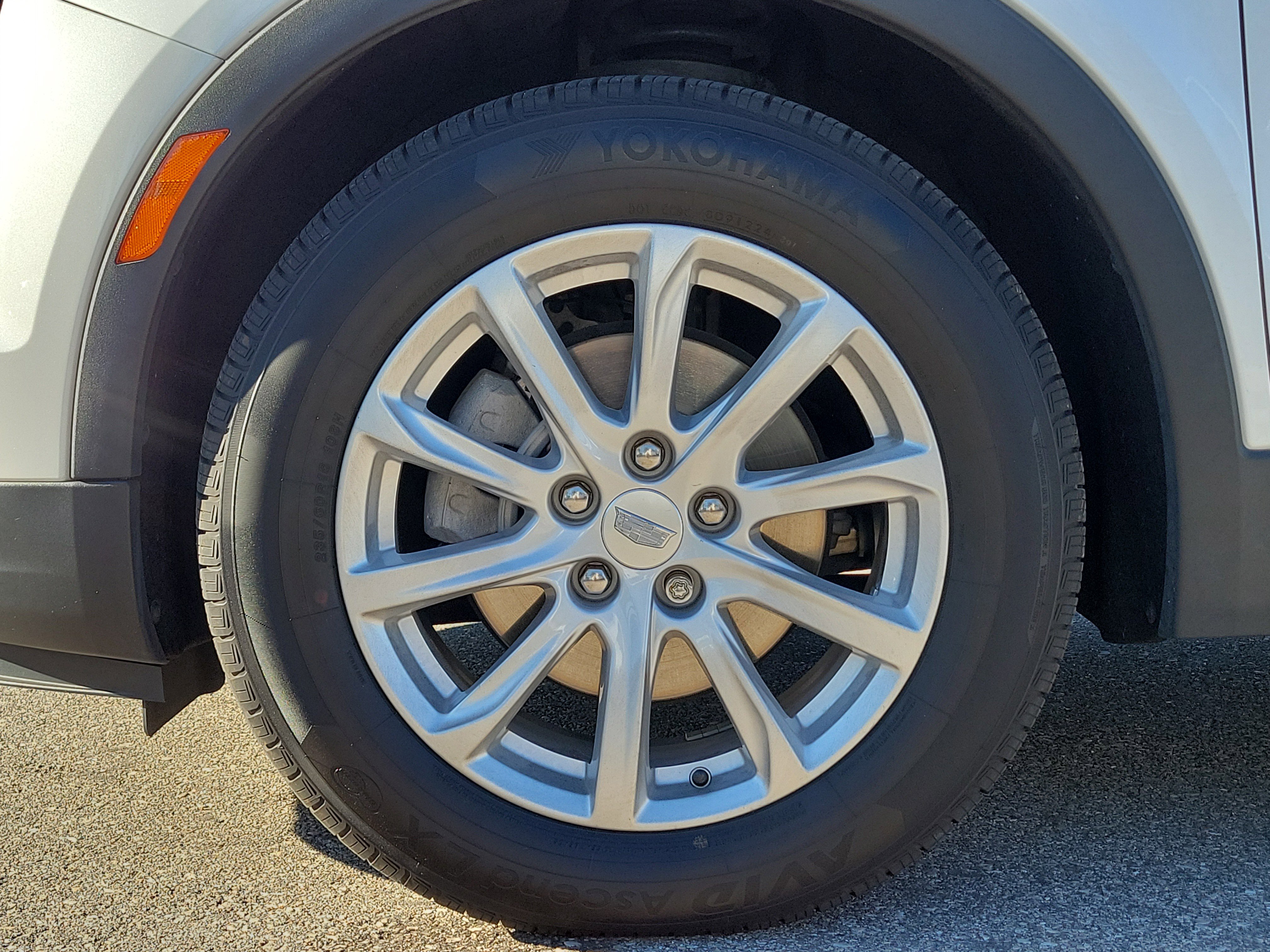 Used 2021 Cadillac XT4 Luxury w/ Driver Awareness Package image 7