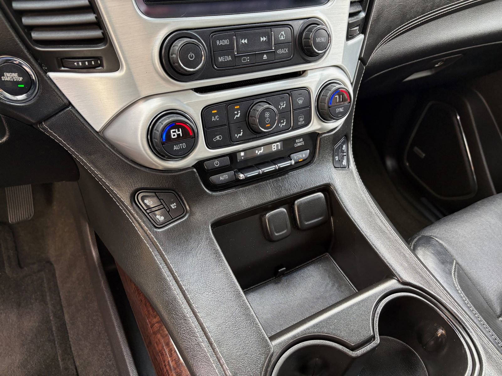 Used 2016 GMC Yukon XL SLT w/ Open Road Package image 34