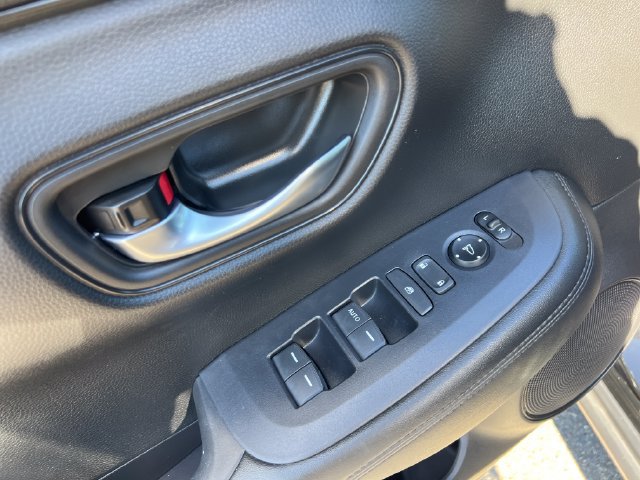 Certified 2024 Honda HR-V LX image 30
