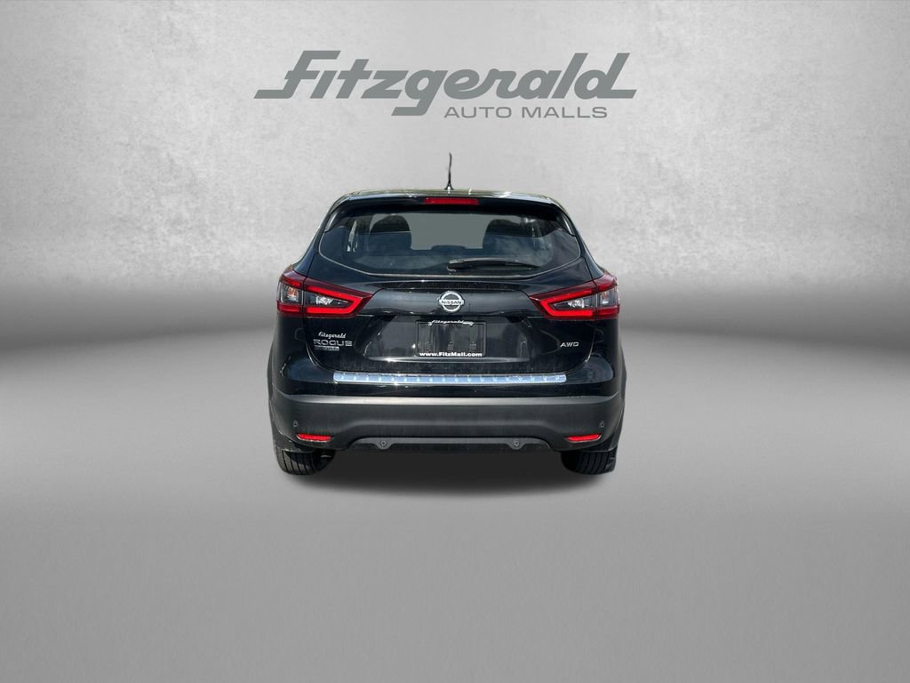 Used 2020 Nissan Rogue Sport S image 6