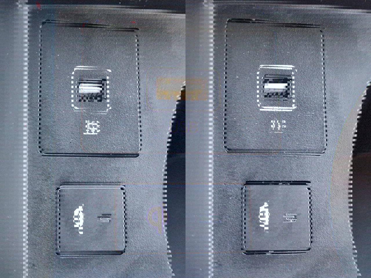 Used 2023 Hyundai Santa Fe SEL w/ Premium Package image 23