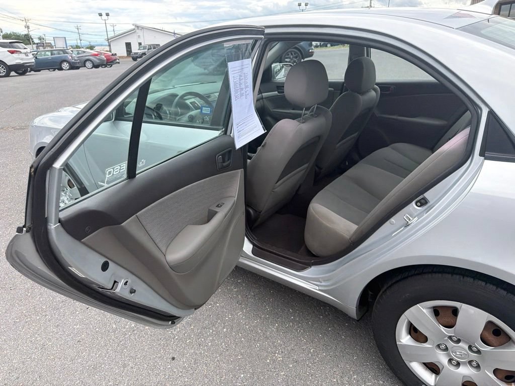Used 2010 Hyundai Sonata GLS FWD image 15