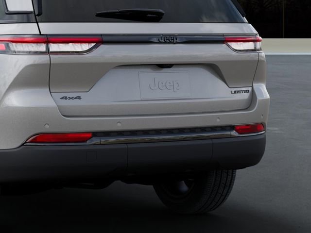 New 2025 Jeep Grand Cherokee Limited w/ Luxury Tech Group II AWD/4WD image 13