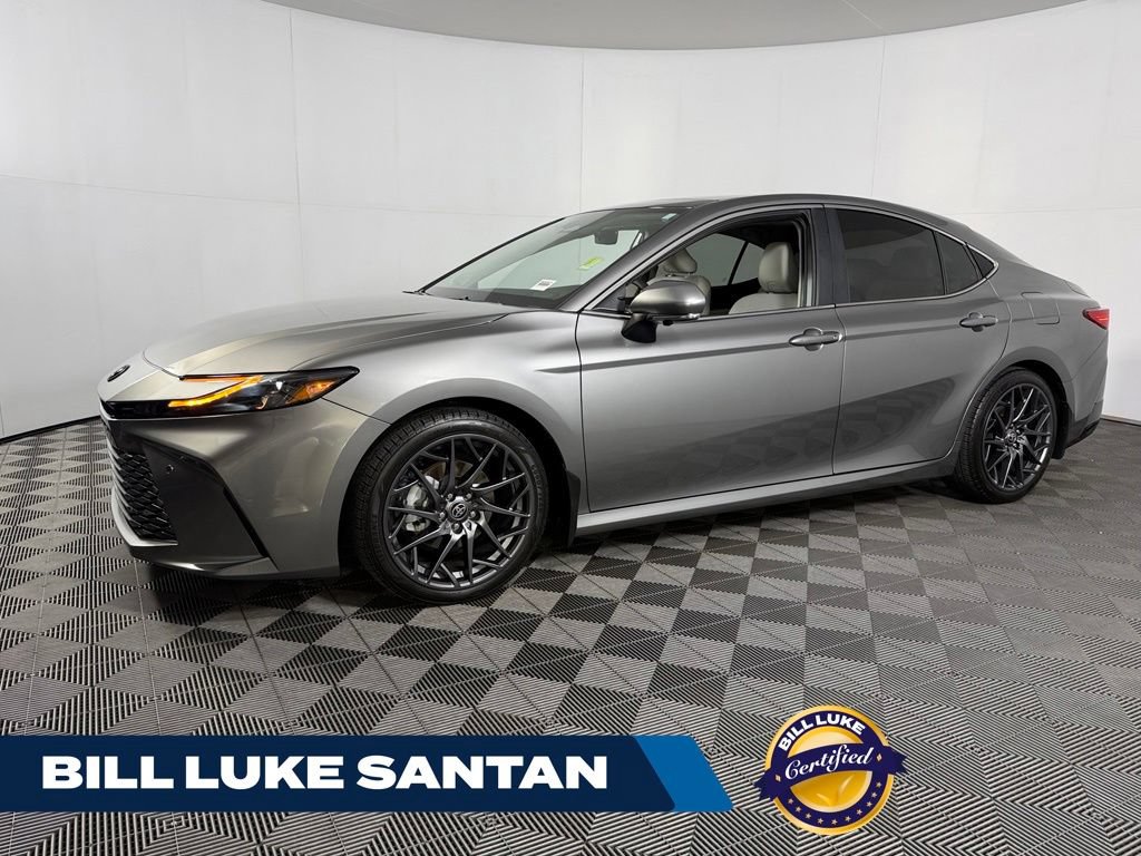 Used 2025 Toyota Camry XLE w/ Premium Plus Package FWD image 1