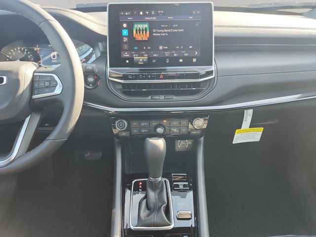 New 2026 Jeep Compass Altitude image 15