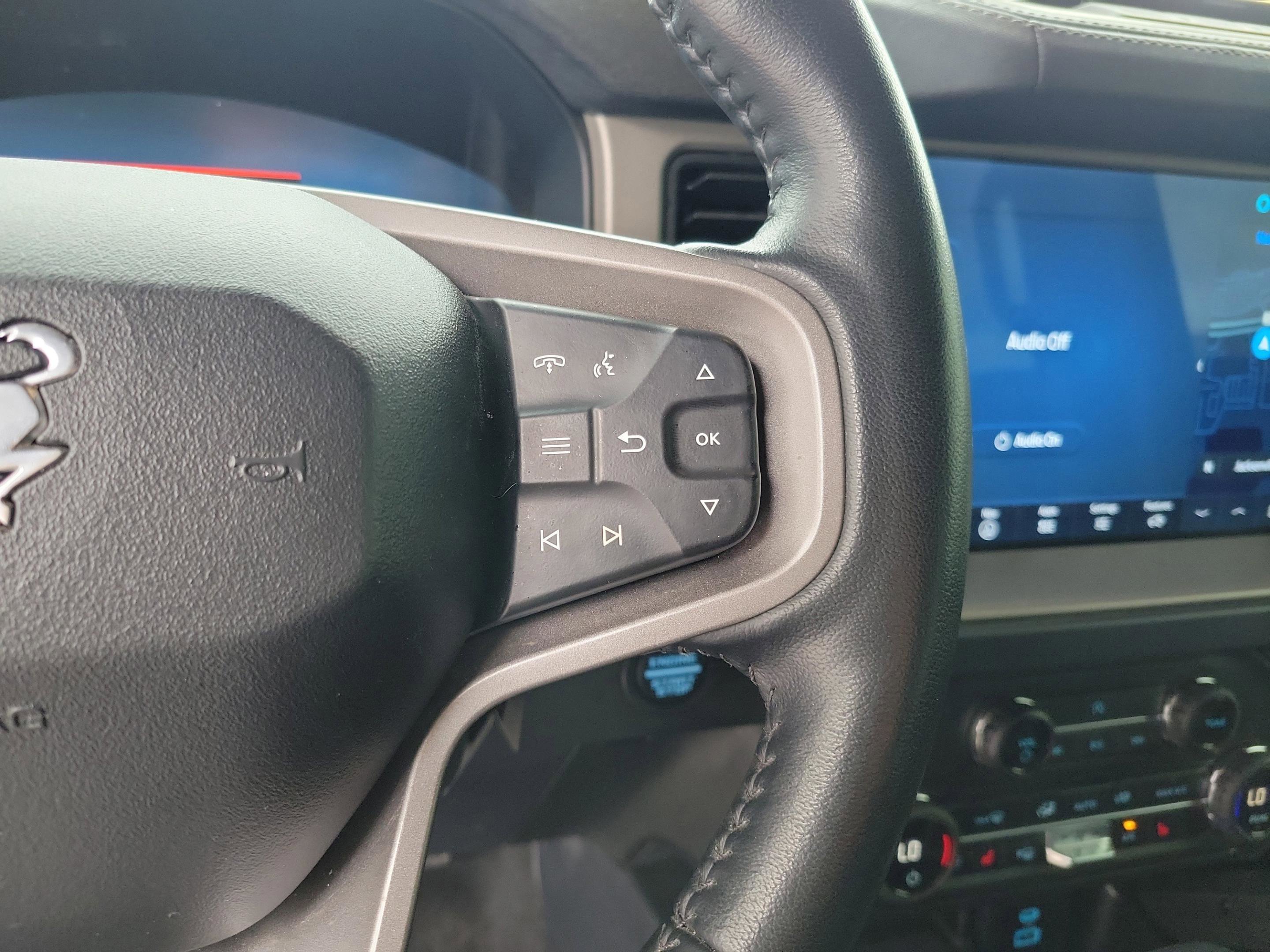 Used 2025 Ford Bronco Outer Banks w/ Sasquatch Package image 13