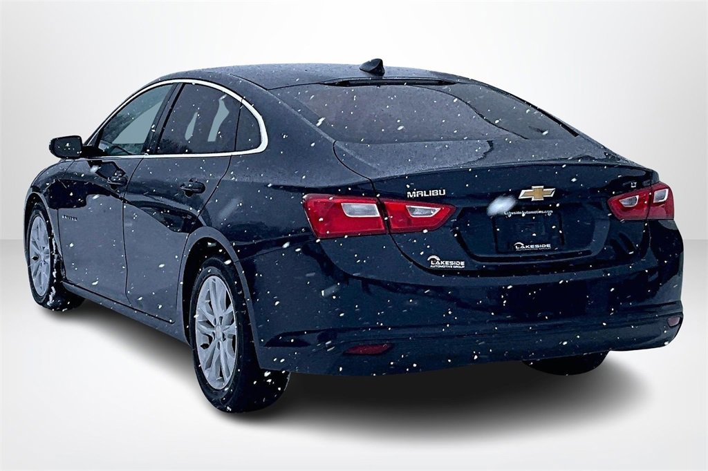 Used 2016 Chevrolet Malibu LT image 4